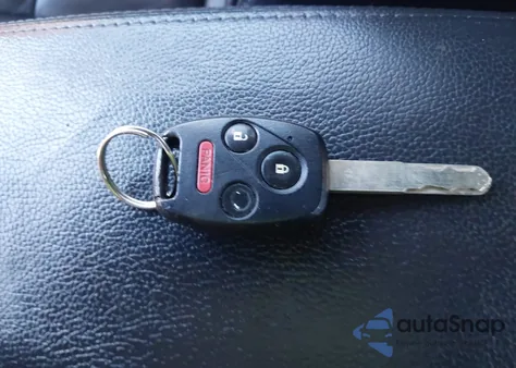 2011 Honda Accord 2.4 Ex-L from USA, damaged, VIN 1HGCP2F89BA126356